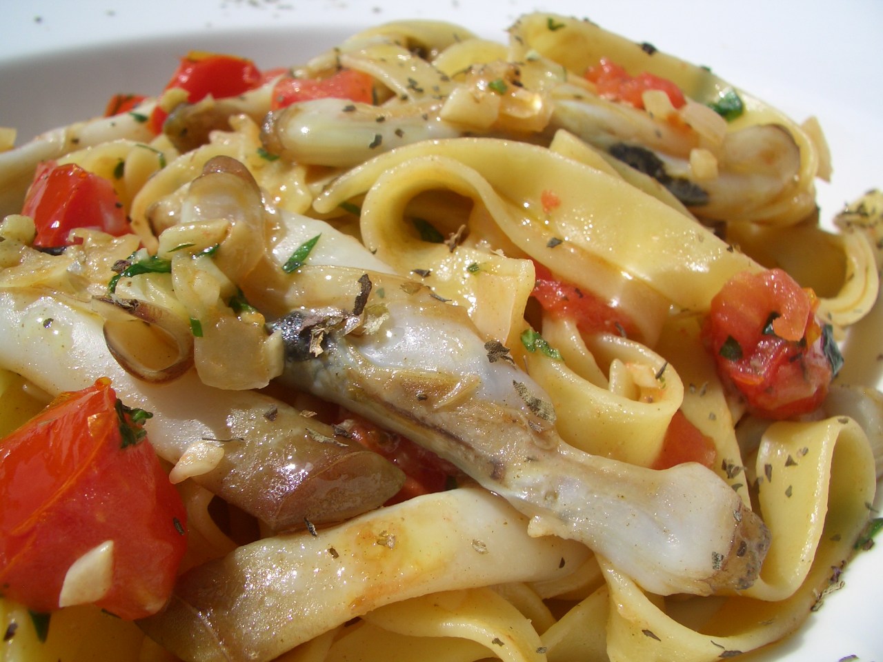 Fettuccine con Navajas – Razor Clams&nbsp;Fettuccine