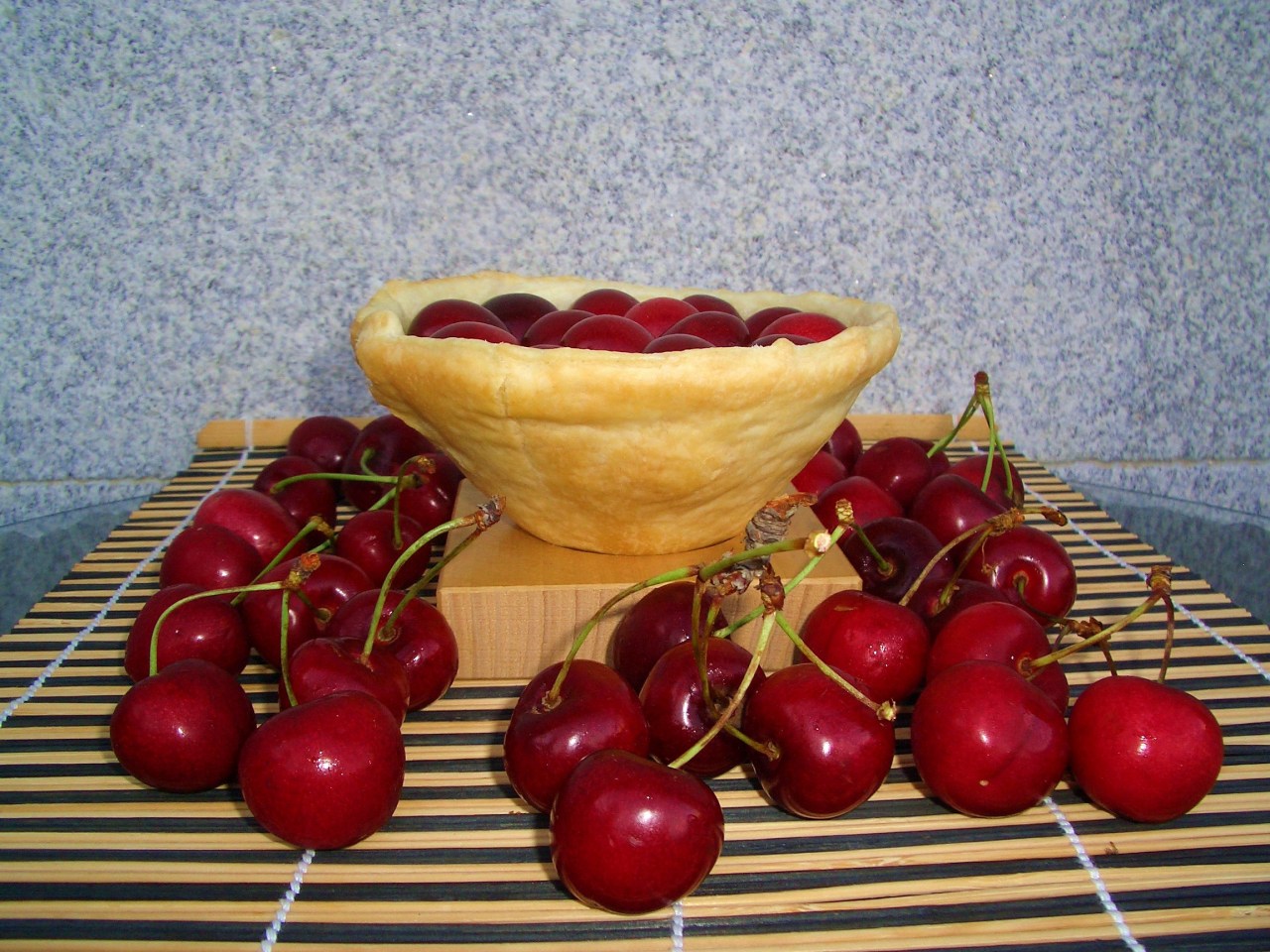 Tartaleta de Cerezas – Cherry and Custard&nbsp;Shortcake