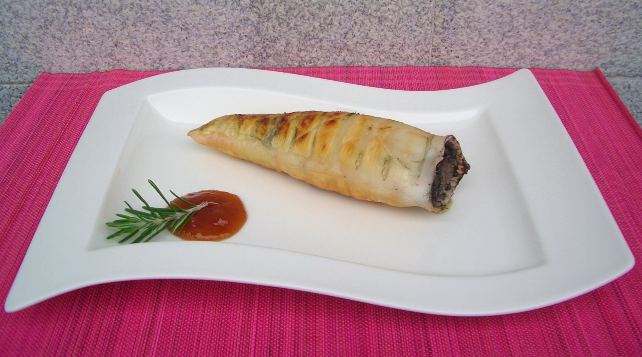 Calamar Relleno de Arroz Negro – Black Rice Stuffed&nbsp;Calamari