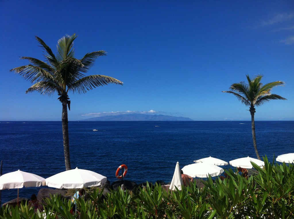 Vistas de La Gomera desde el Beach Club Las Rocas