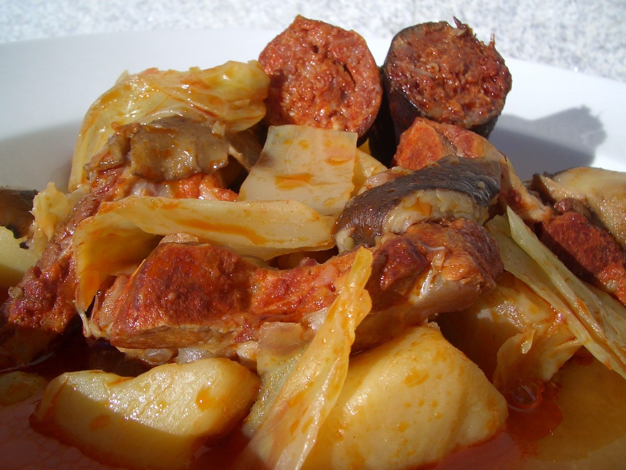 Guiso de Repollo, Costilla y Setas – Cabagge, Rib and Mushroom&nbsp;Stew