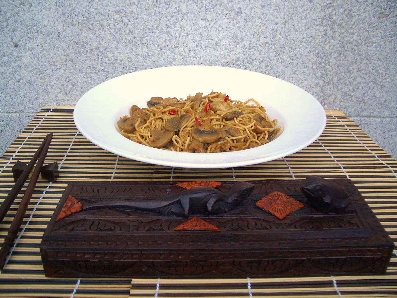 Curry Rojo de Champiñones con Noodles – Noodles with Mushroom Red Curry