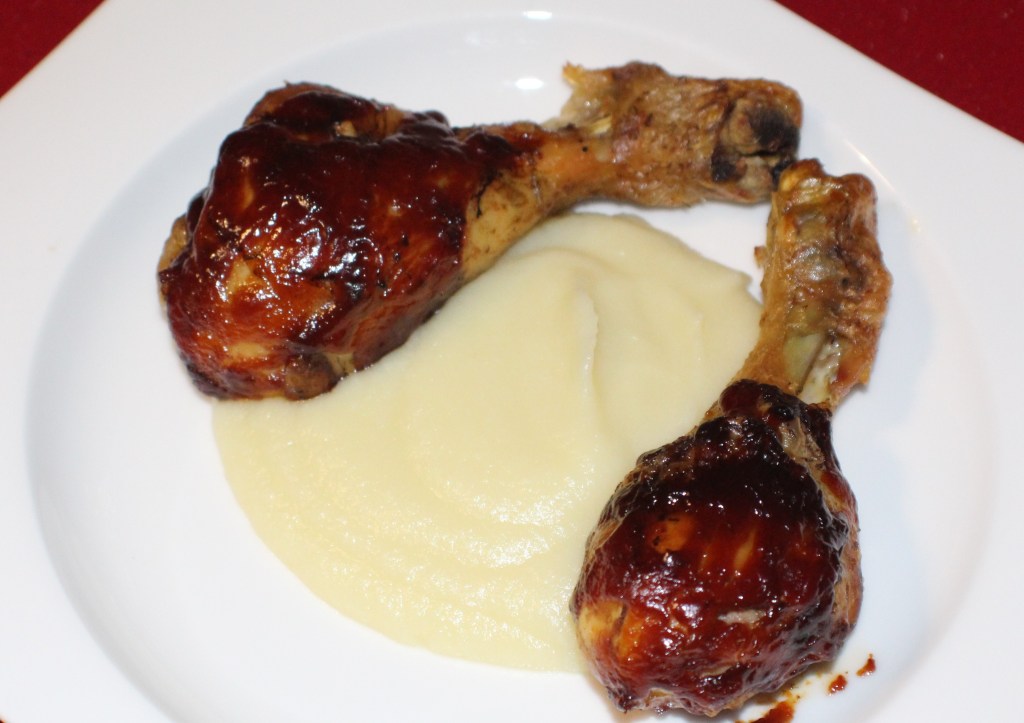 Pollo Yankee Style con crema de coliflor