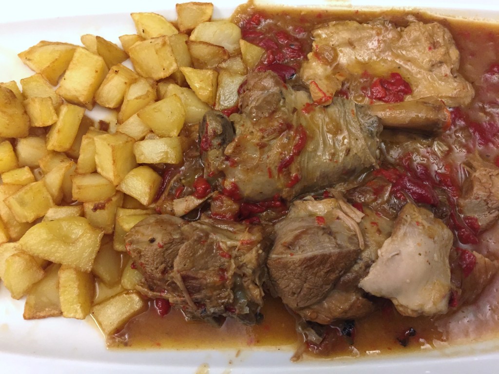Cabrito de Los Picos de Europa guisado con patatinos