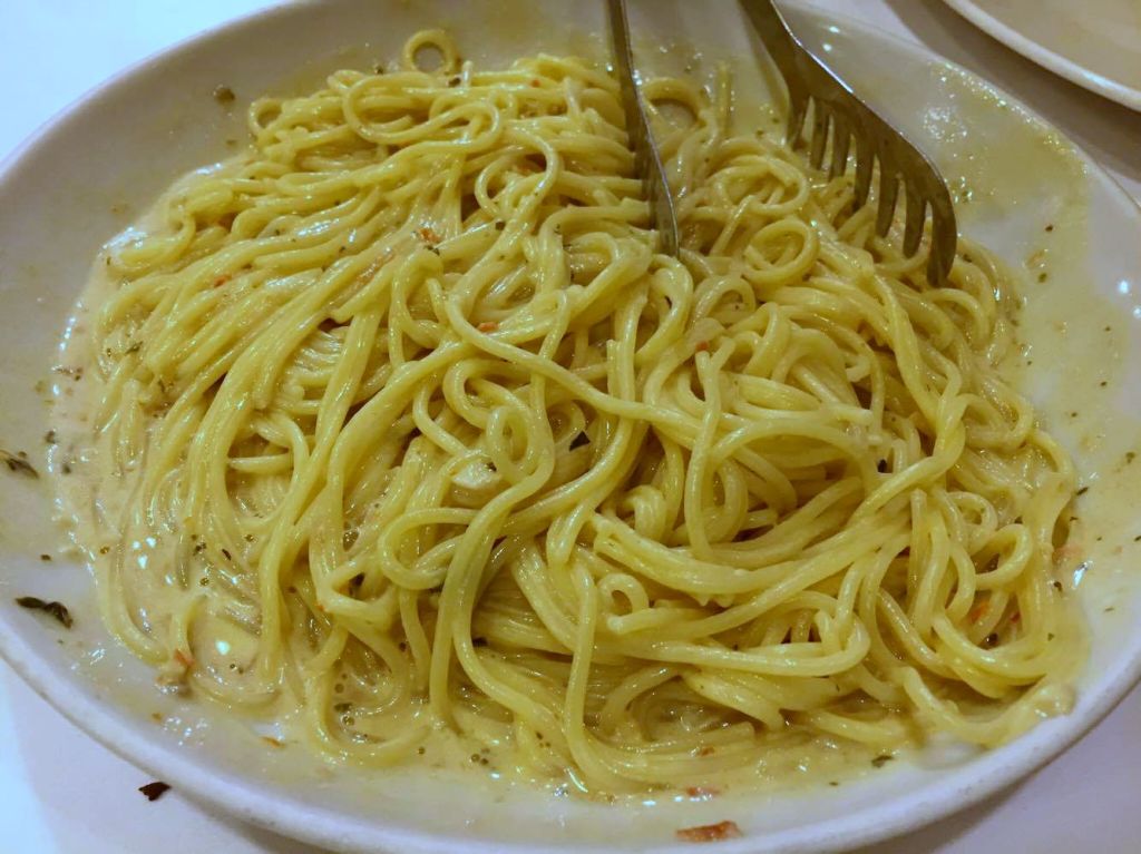 Spaghetti al pesto rosso