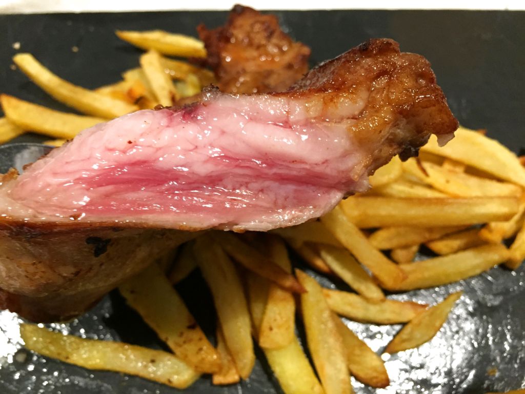 Secreto ibérico ginger macerado en salsa de jengibre