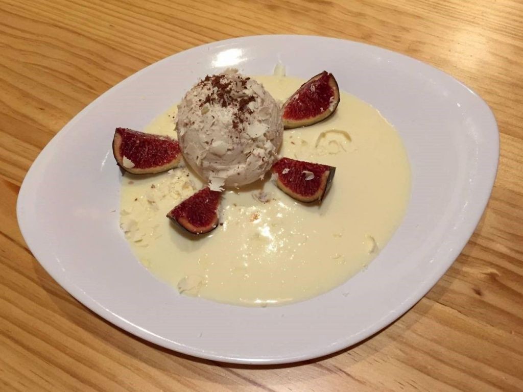 14724113_10154672416275972_352095561_o