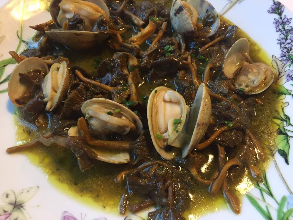 angula_de_monte_con_almejas