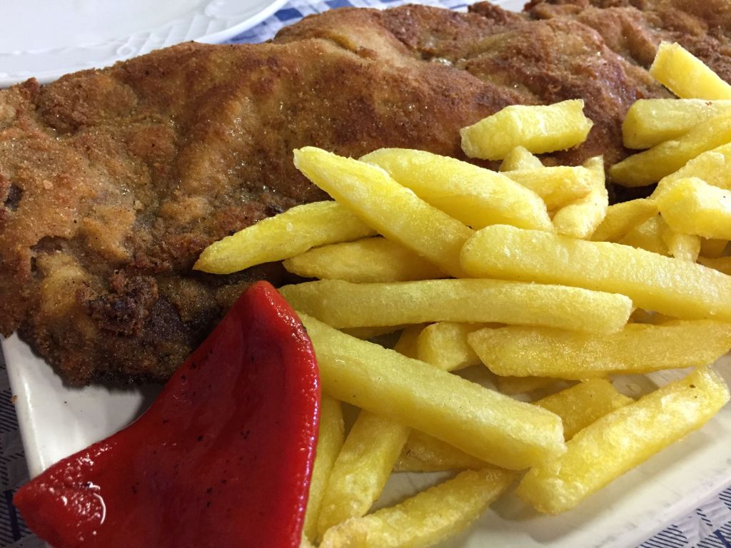 cachopo de cecina y queso de cabra