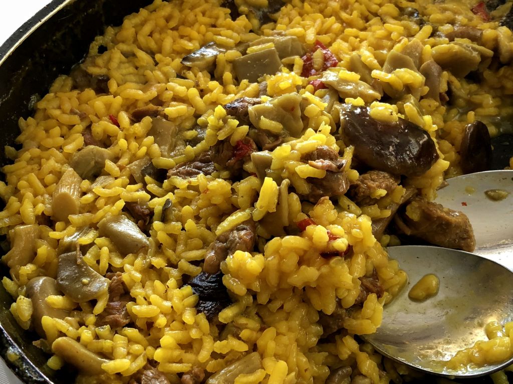 arroz con carne y setas