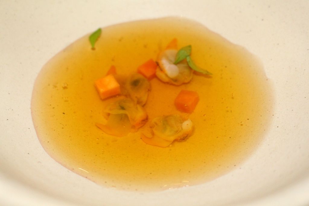 consome frio de tomates