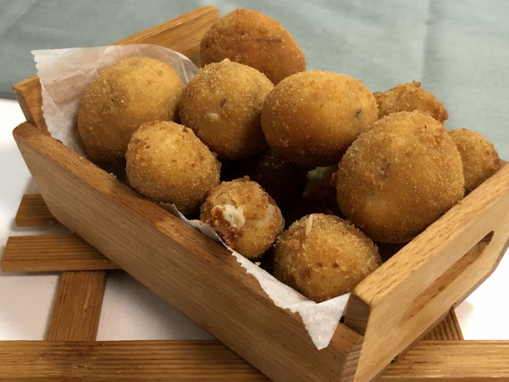 croquetas de cecina