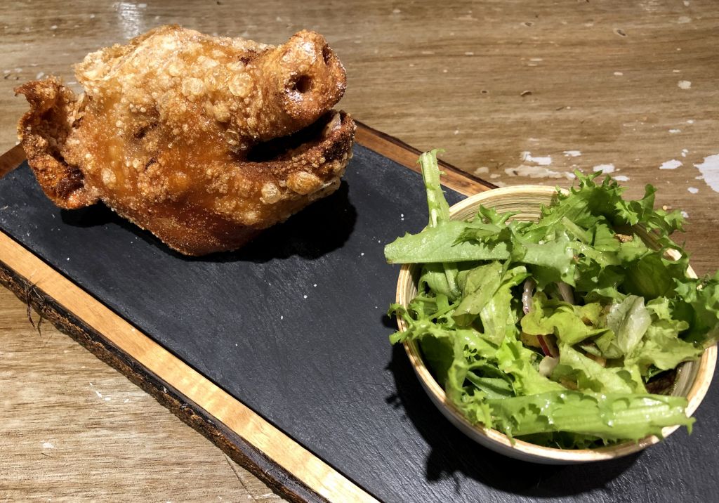 cabeza de cochinillo