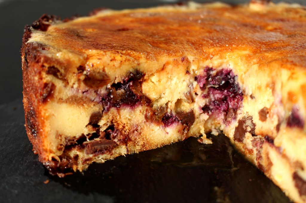 Tarta de panettone y yema tostada