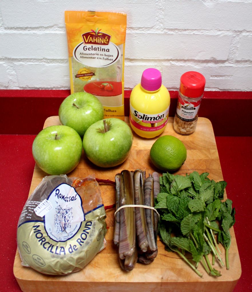 Mocilla, navajas, manzana y menta