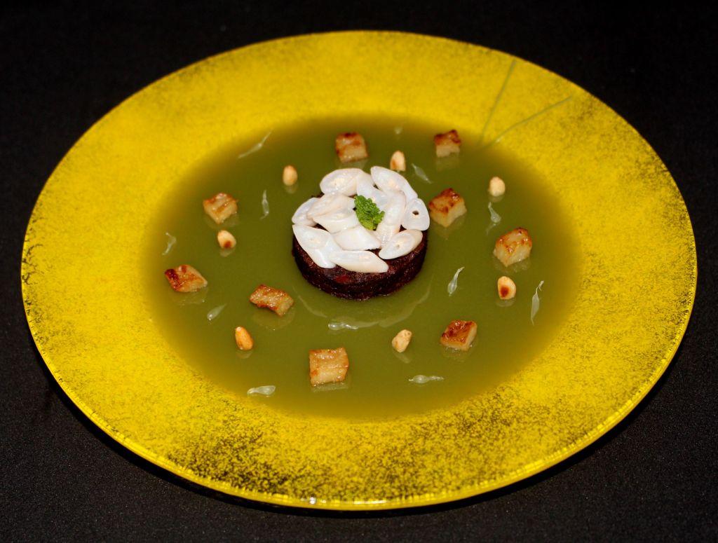 Morcilla, navajas, manzana y menta