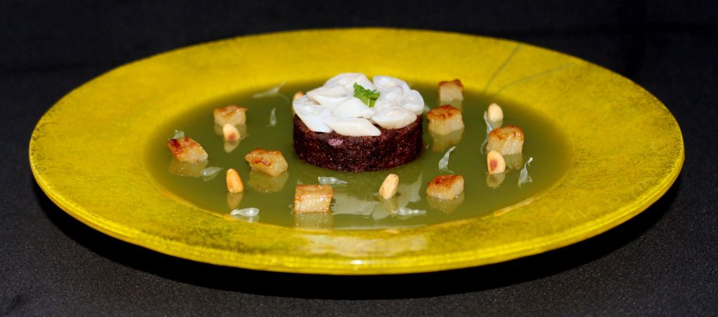 Morcilla, navajas, manzana y menta