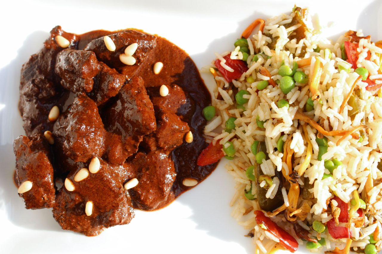 Jabalí con Mole&nbsp;Apiñonado