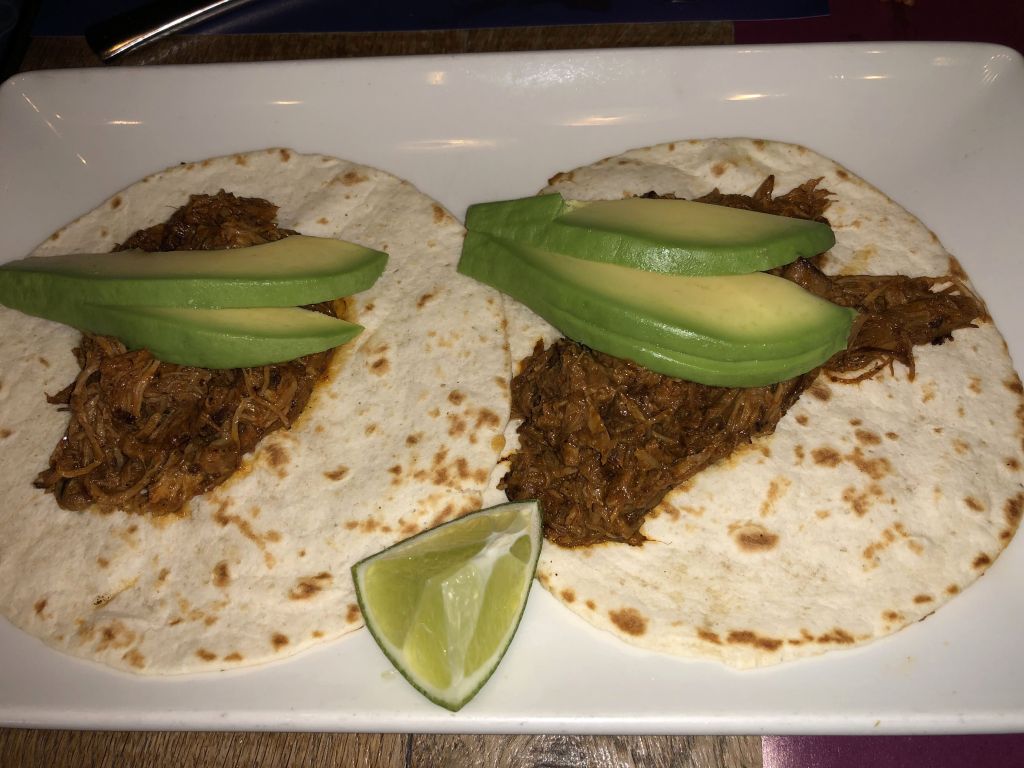 tacos chilorio