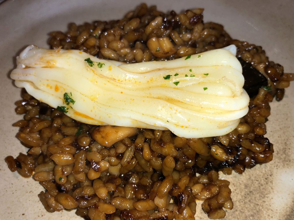 arroz con calamar y espardeñas