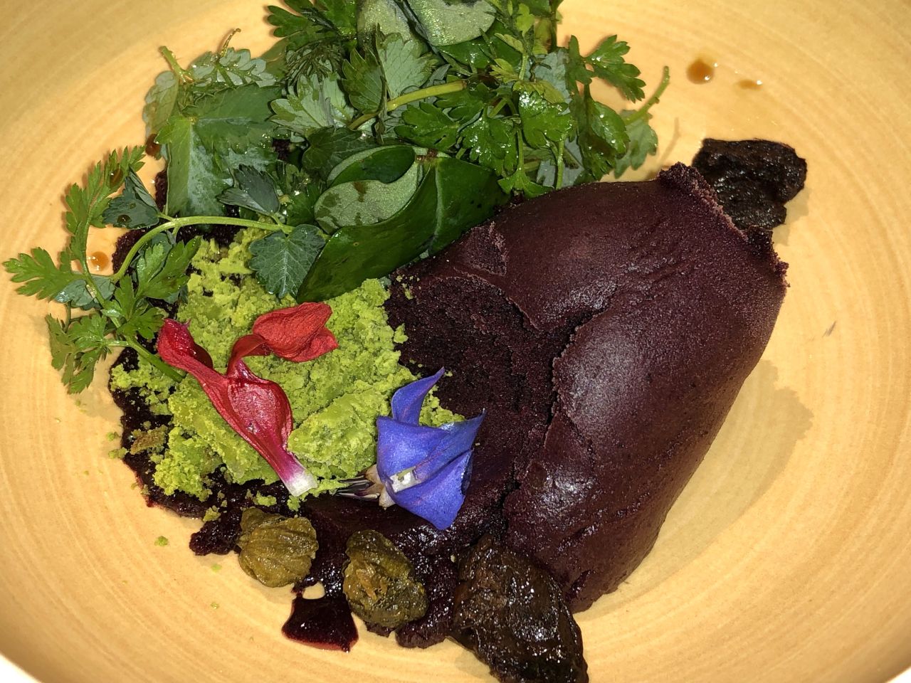 ensalada de moras y acederas