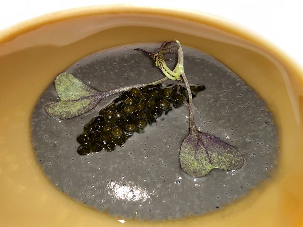 Royale de ave con caviar