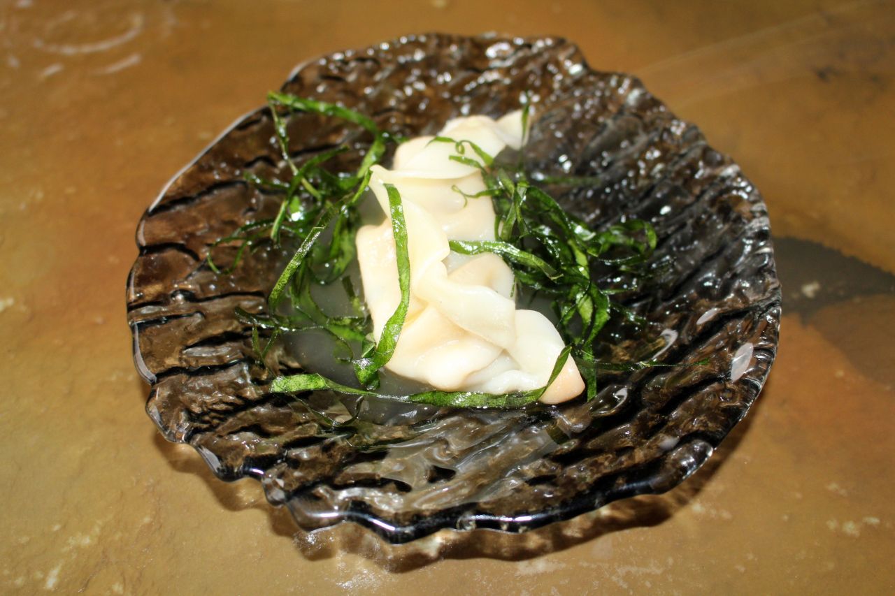 gyoza emberzada
