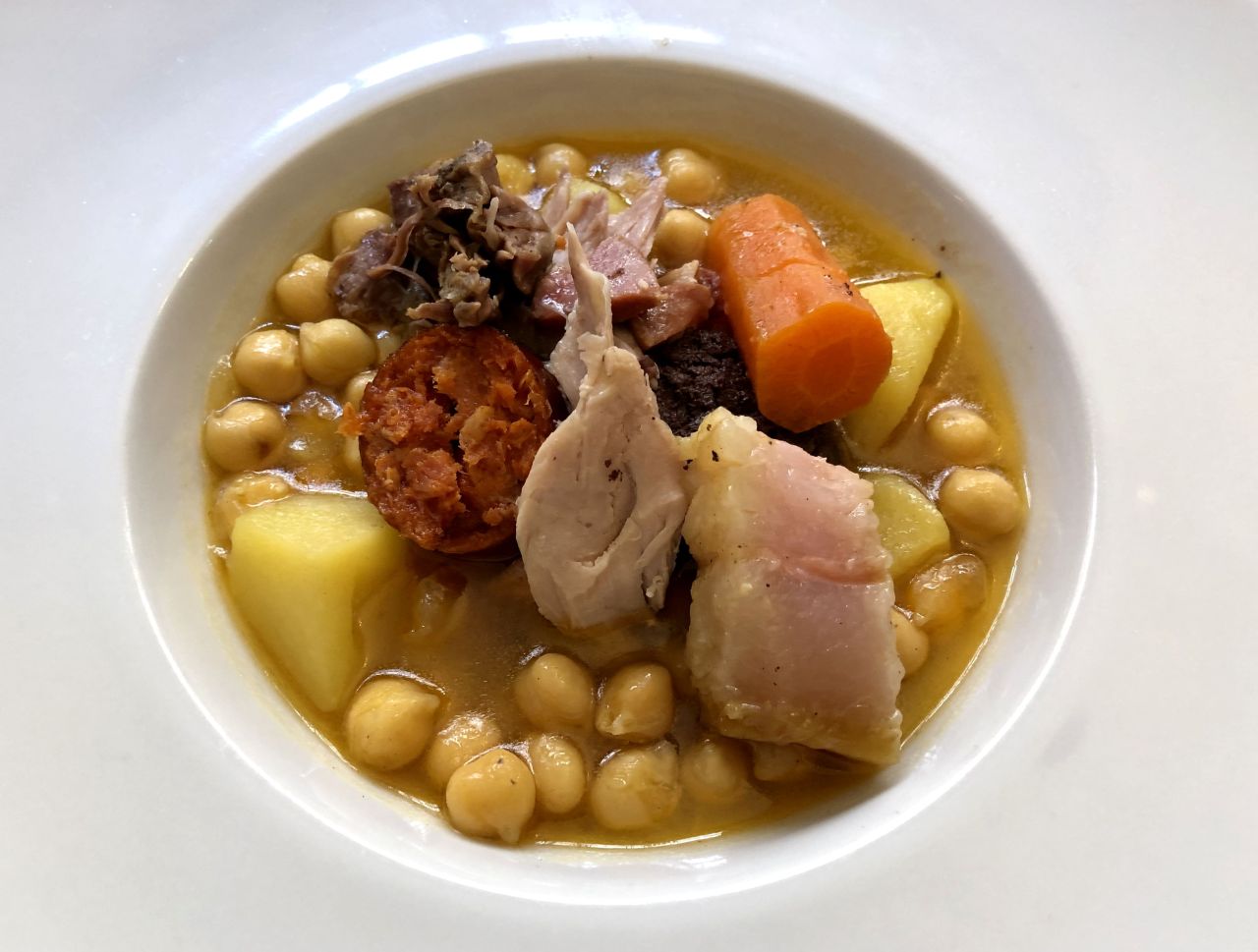 cocido de garbanzos con moscancia
