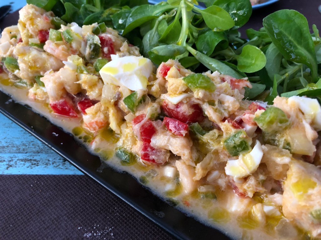 Salpicón de tiburón, rape y gambón