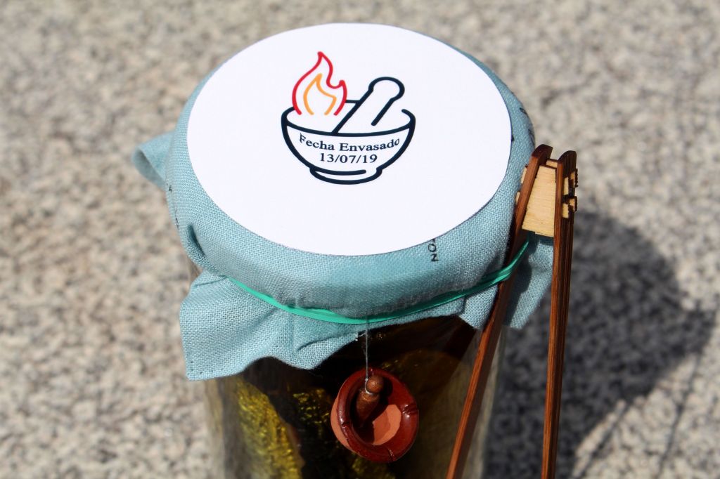 Sardinas curadas y ahumadas en conserva