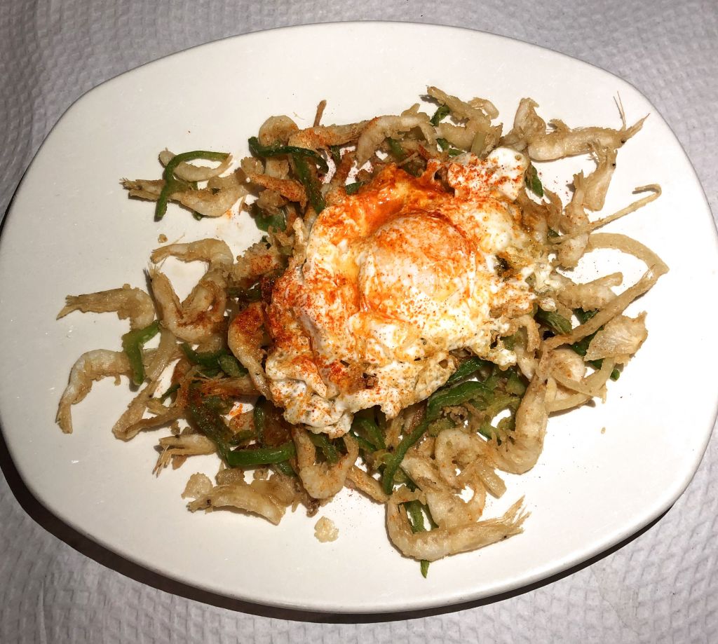 Gamba cristal con huevos