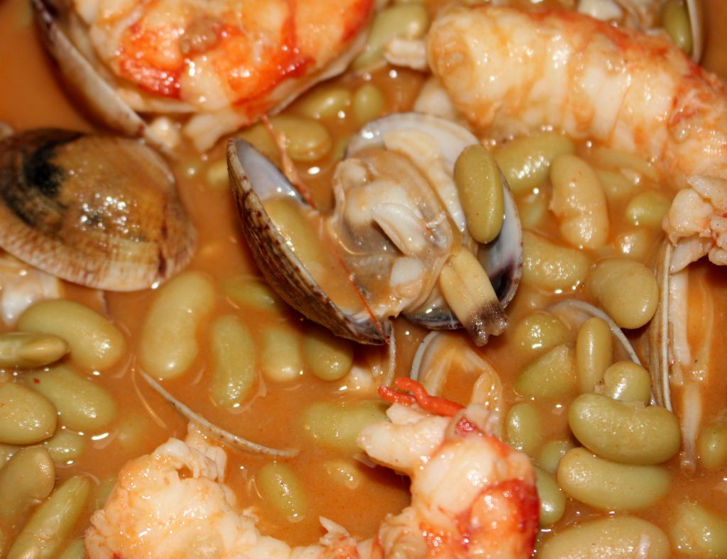 Verdinas con Almejas y Langostinos