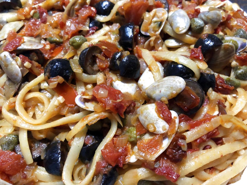 Linguine Vóngole, Arrabiatta y Puttanesca