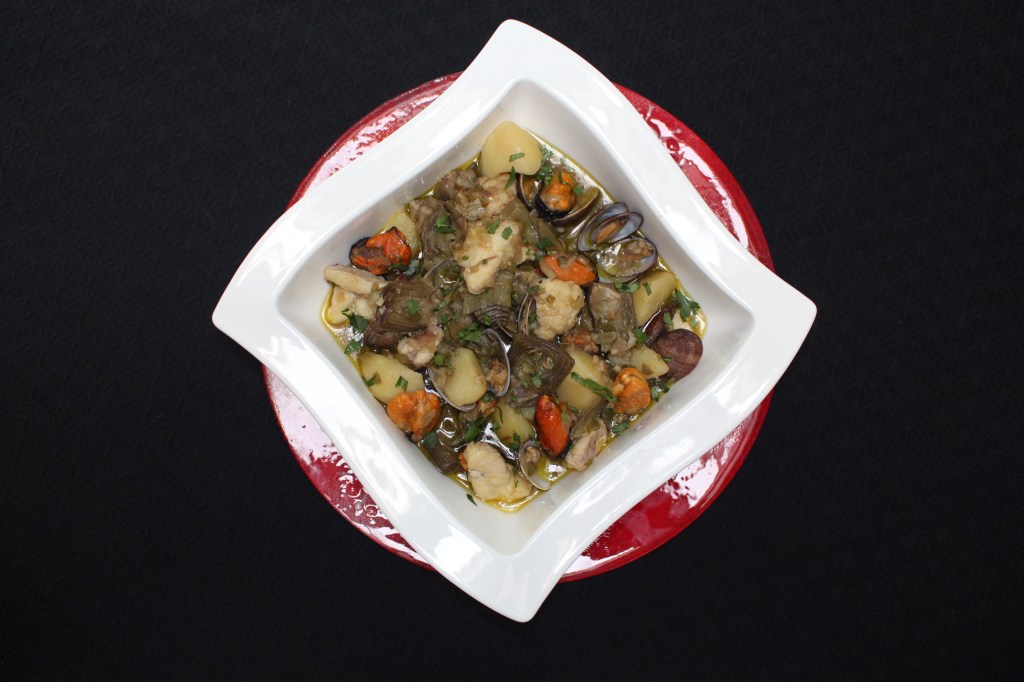 Guiso de Rape, Alcachofas, Almejas, Mejillones y Patatas