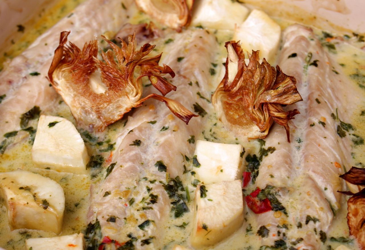 Caballa con Yuca, Coco y&nbsp;Alcachofa