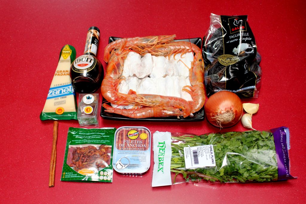 Tagliatelle Siciliana con Cocochas y Langostinos