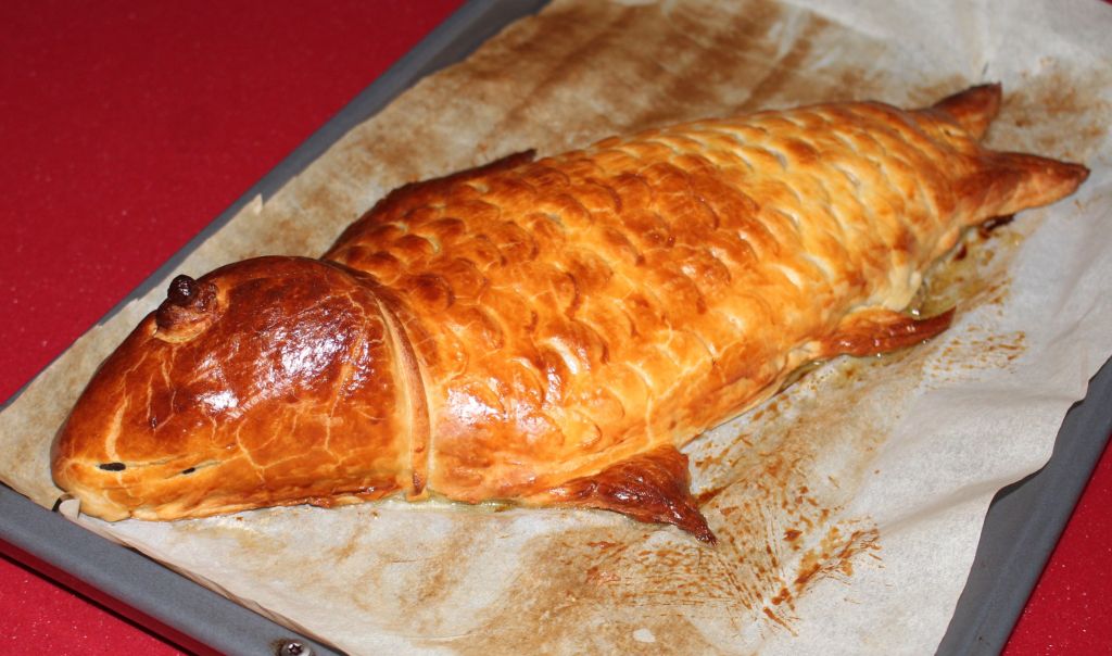 Lubina en Costra con Salsa Chorón