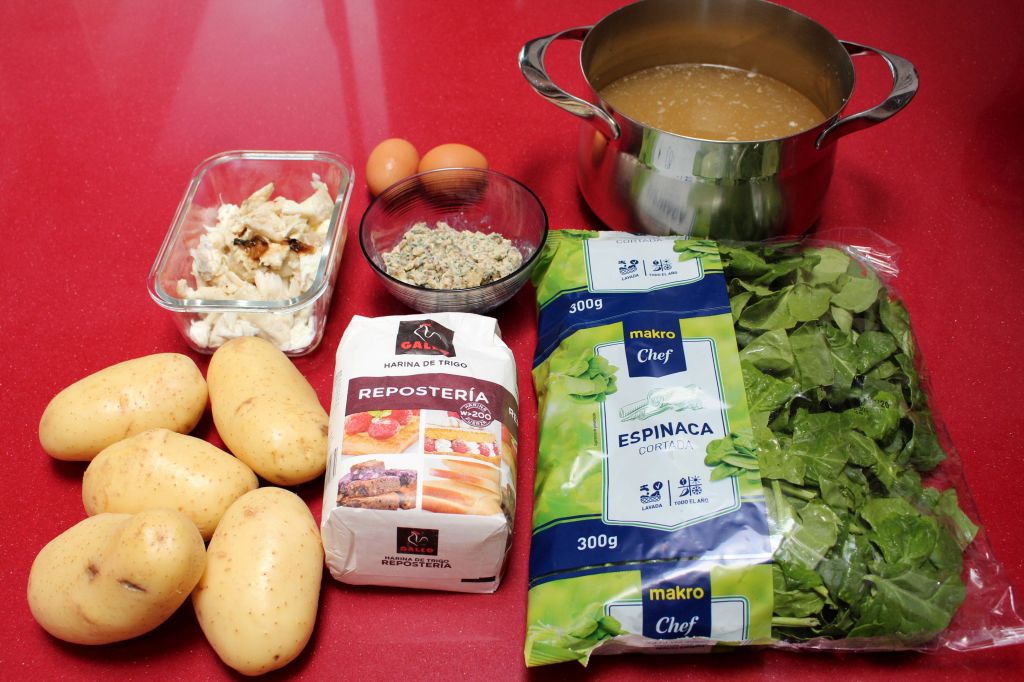 Patatas Rellenas con Rodaballo y Crema de Espinacas