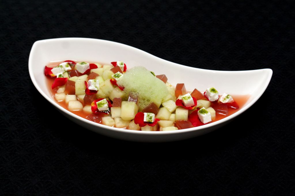 Gazpacho de Pepino y Rosas