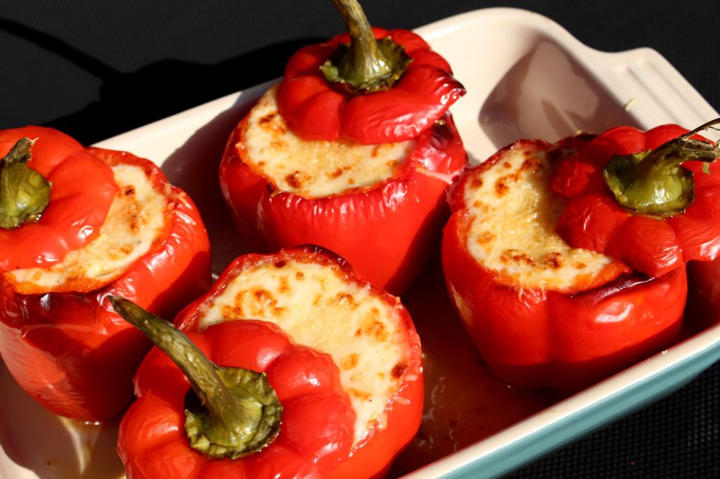 Pimientos Rellenos de Carne y Setas