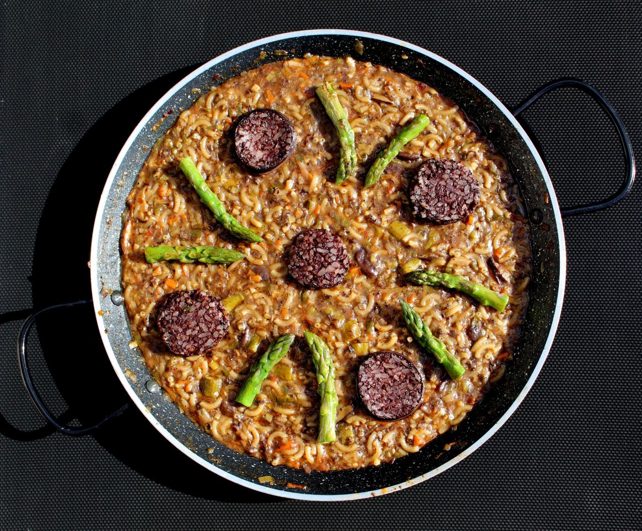 Fideuá de Morcilla de Burgos, Setas y&nbsp;Trigueros