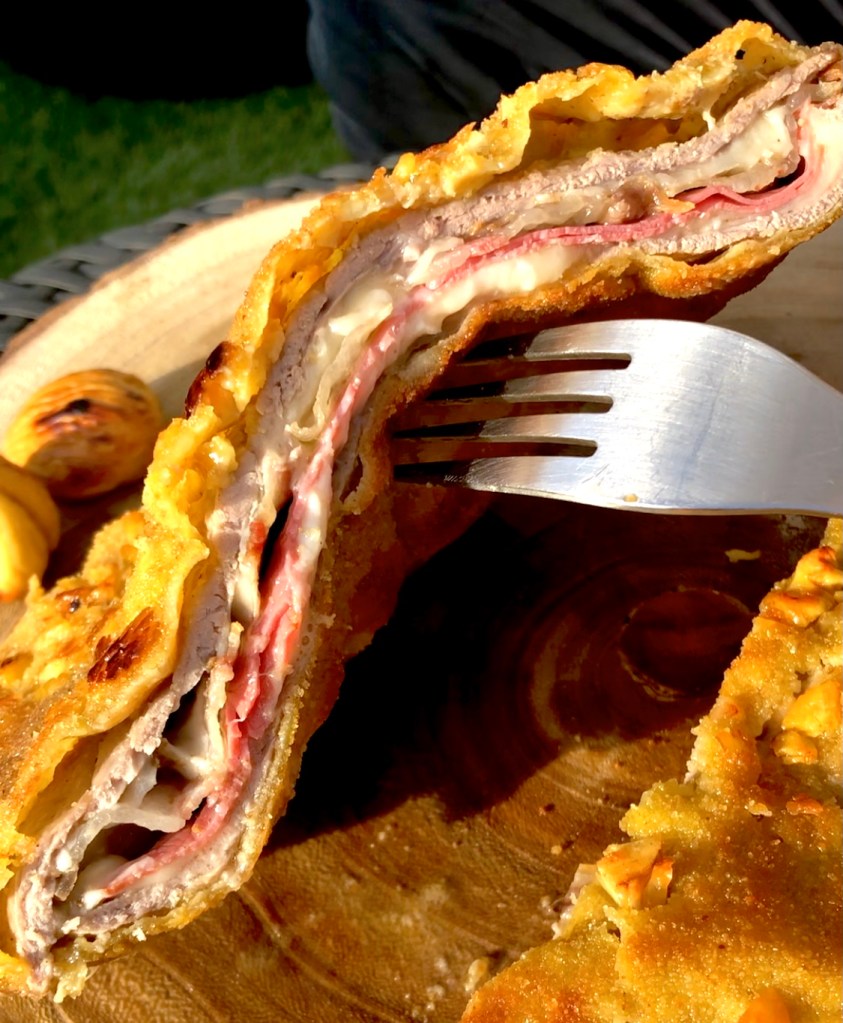 Cachopo de Pastrami, Panceta, Trufa y Castañas