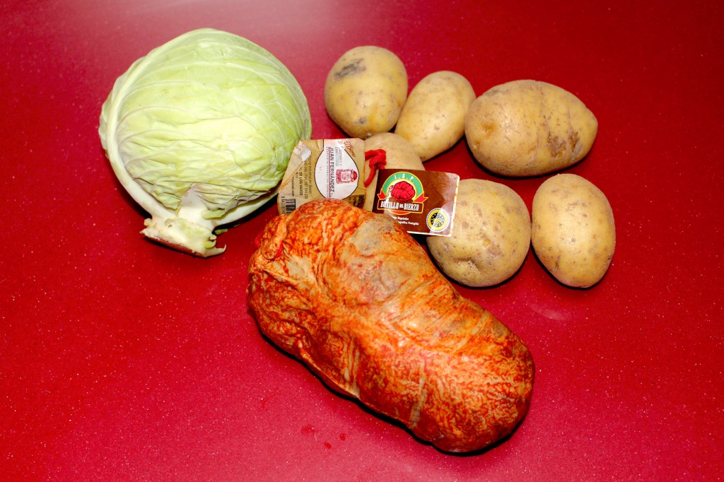 Botillo con Repollo y Patatas