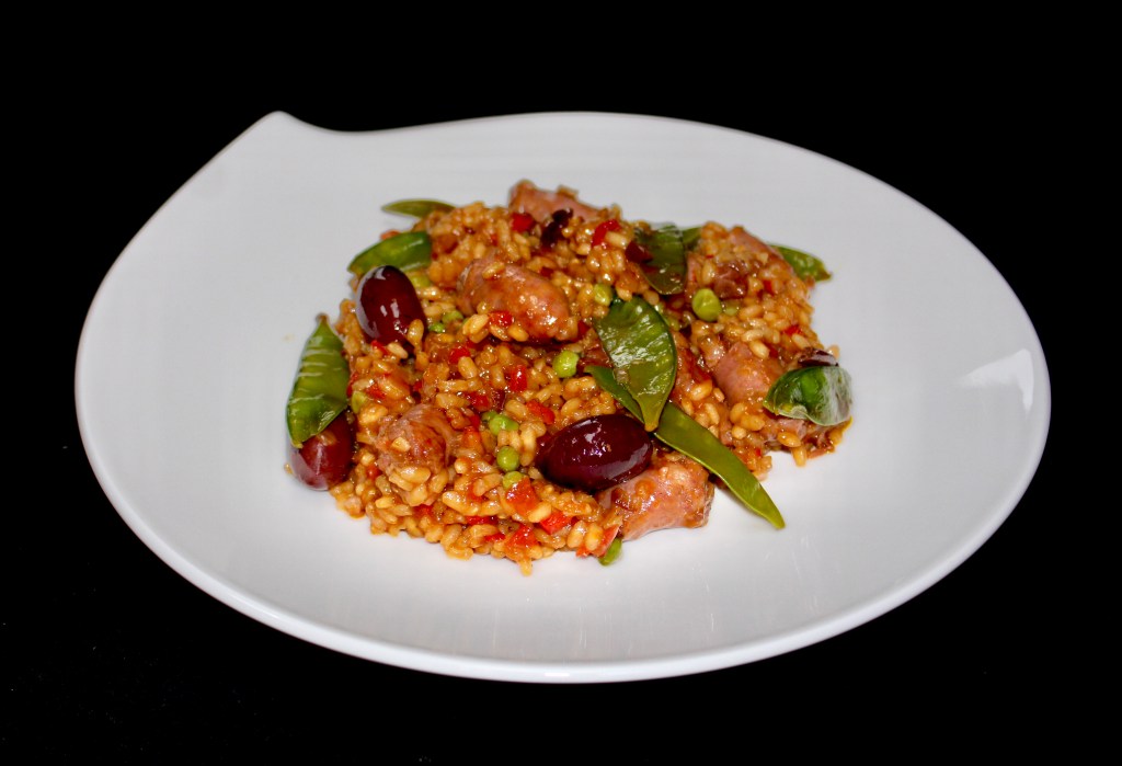 Arroz con Salchichas Blancas