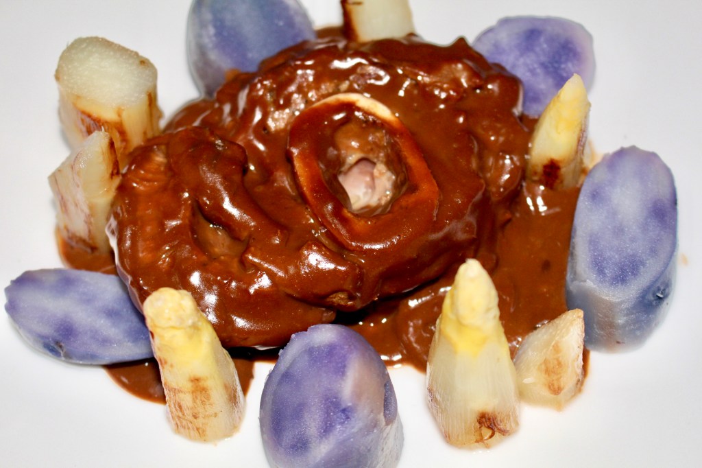 Ossobuco con Velouté de Ajo Negro