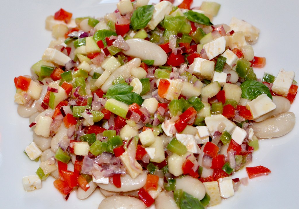Ensalada de Fabes con Vinagreta de Manzana y Afuega'l Pitu