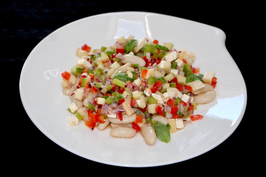 Ensalada de Fabes con Vinagreta de Manzana y Afuega'l Pitu