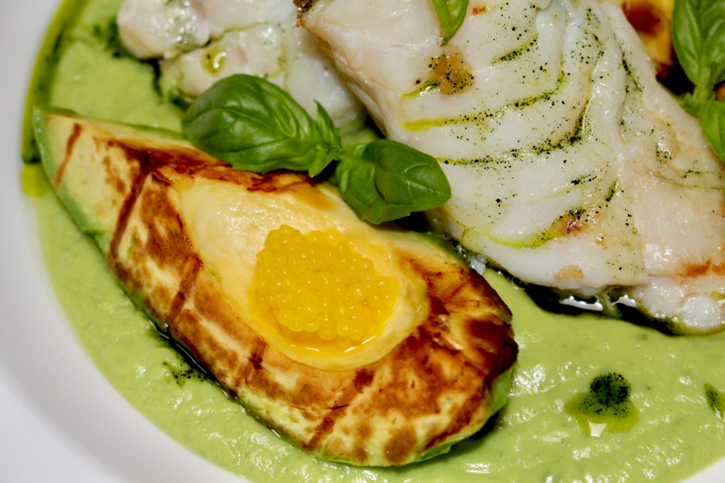 Skrei con Aguacate y Albahaca