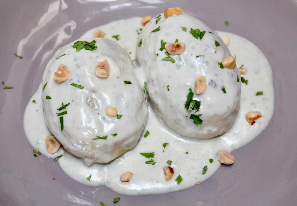 Patatas Rellenas de Carne con Salsa de Cabrales