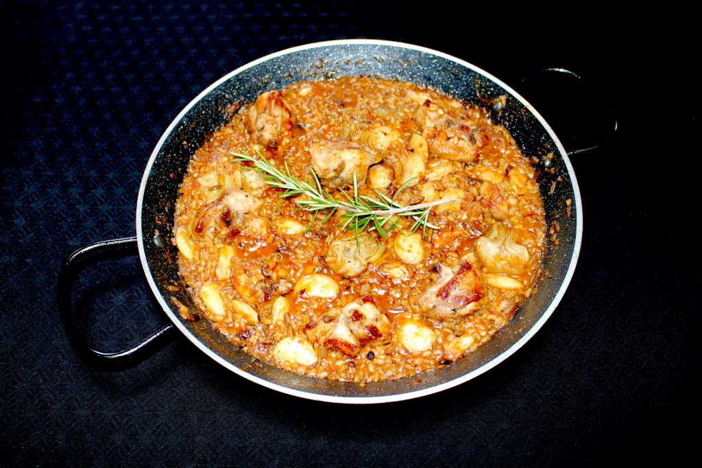 Arroz con Conejo, Habichuelas y Alcachofas
